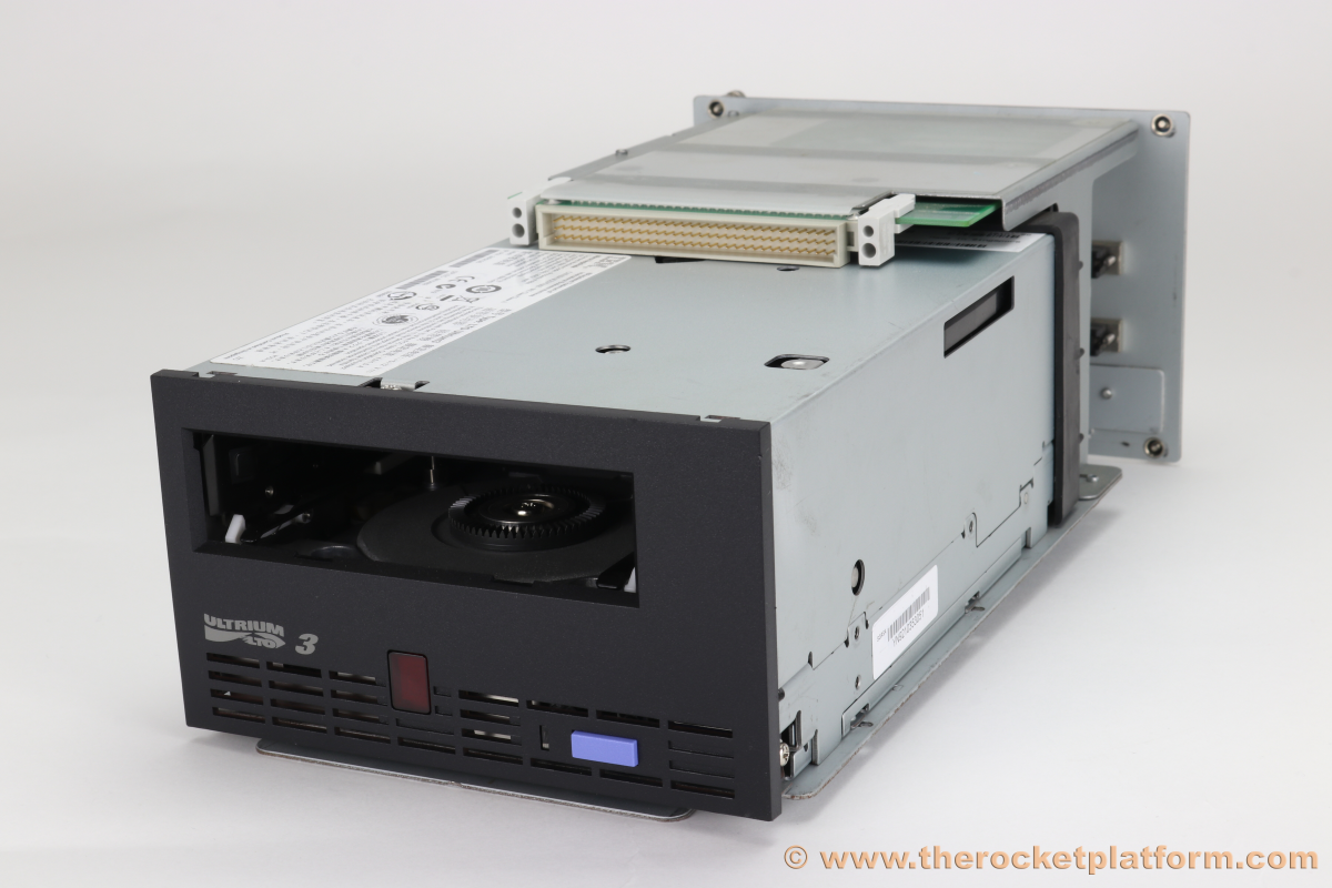 DD033 - Dell PowerVault 132T LTO-3 SCSI Tape Drive