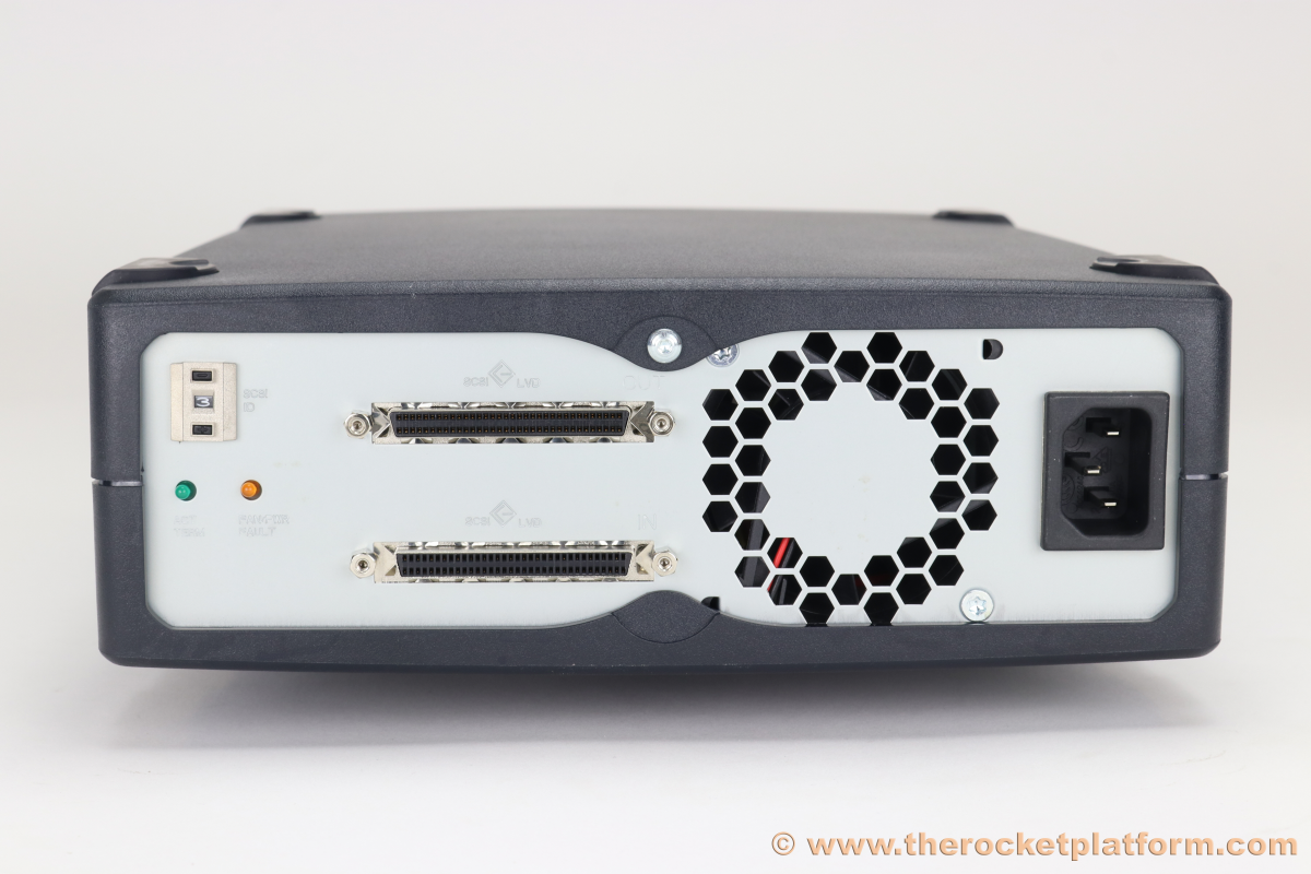 DW065B - HP LTO-1 External Tabletop SCSI Tape Drive