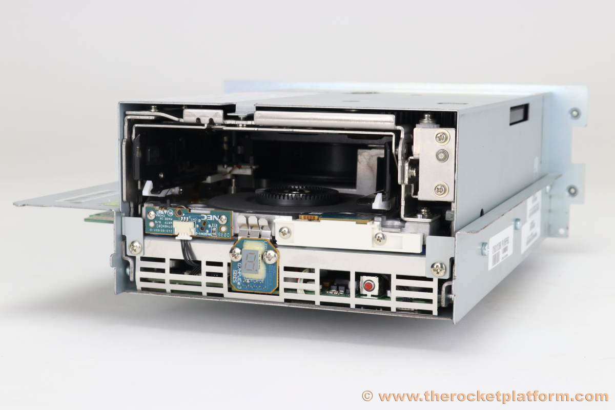 3573-8144 - IBM 3573-L2U 3573-L4U (TS3100 TS3200) LTO-4 FC Tape Drive