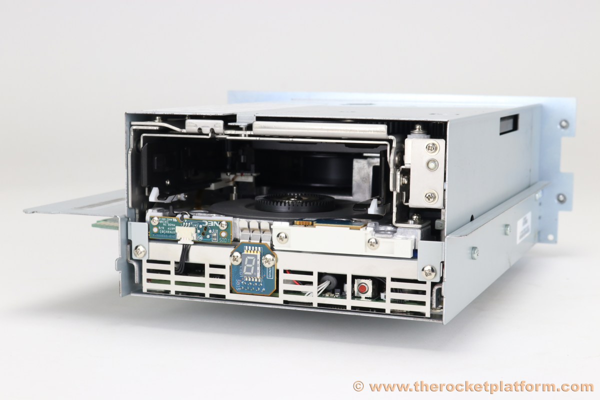 3573-8245 - IBM 3573-L2U 3573-L4U (TS3100 TS3200) LTO-5 SAS Tape Drive