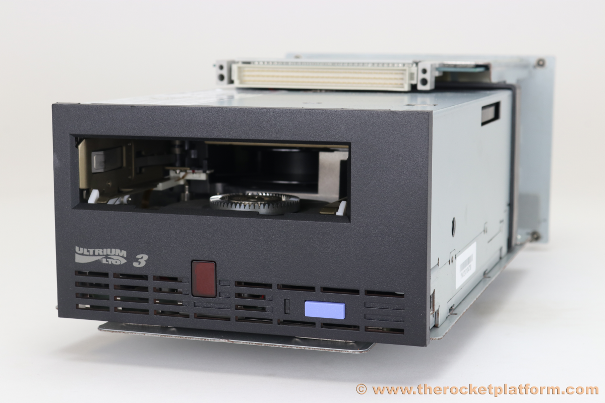 (8033) - IBM 3582 LTO-3 SCSI Tape Drive