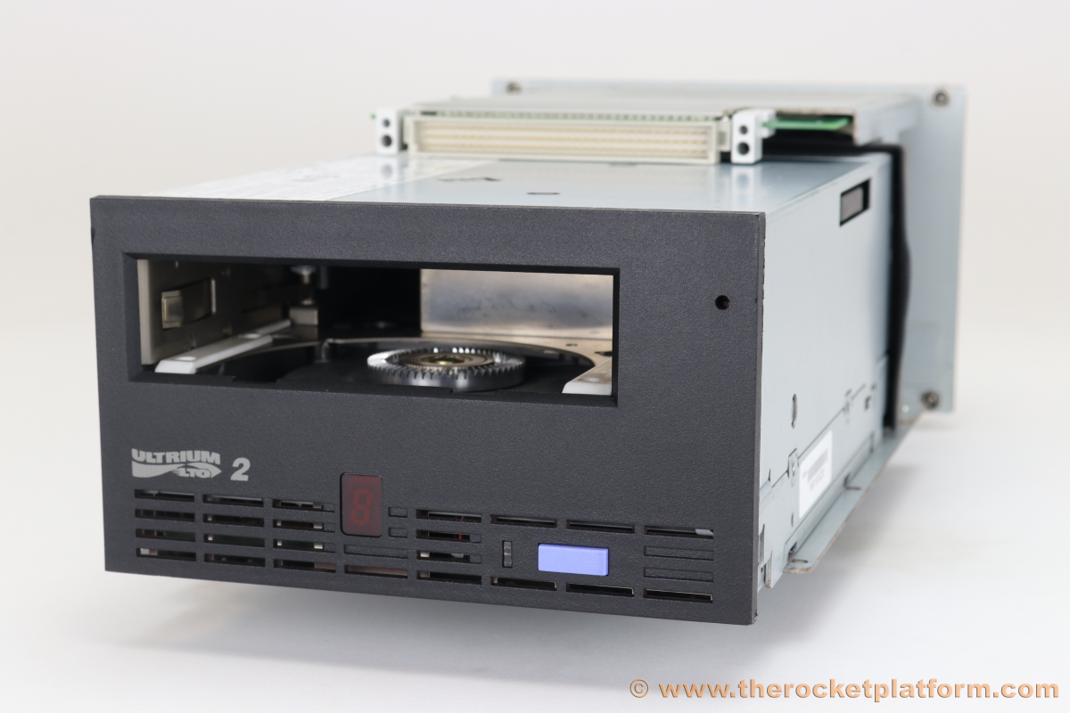 (8105) - IBM 3582 LTO-2 FC Tape Drive