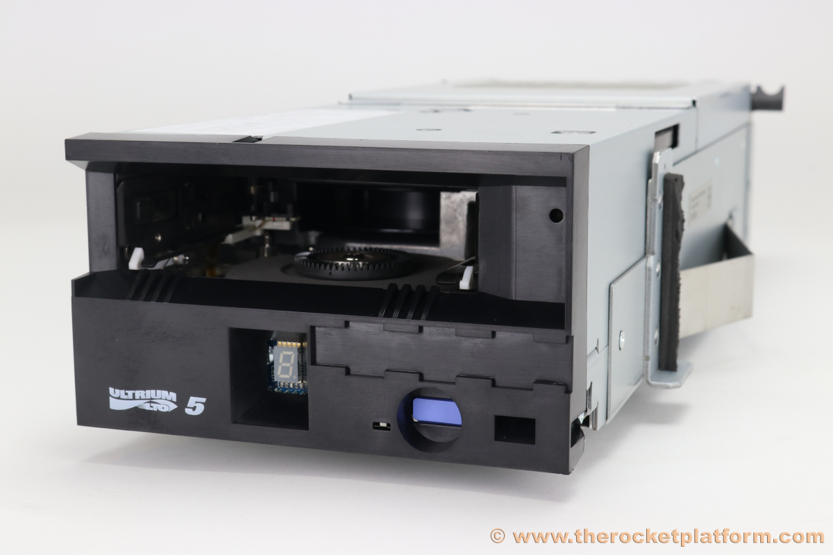 00V6706 - IBM 3584 (TS3500) LTO-5 FC Tape Drive