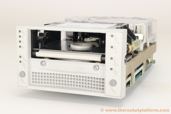 313602503 - StorageTek DLT8000 SCSI Tape Drive