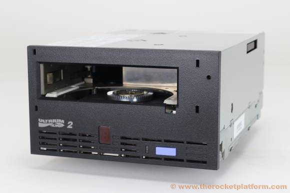 313900708 - StorageTek LTO-2 FC Tape Drive IBM