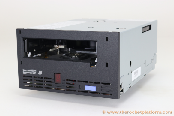 7012773 - StorageTek LTO-5 FC Tape Drive IBM